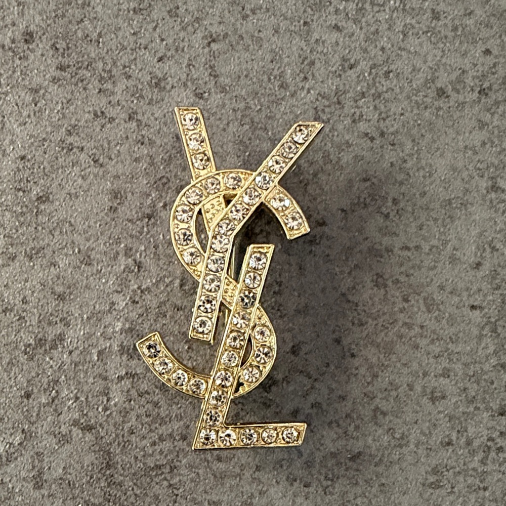 Fashion Brooch